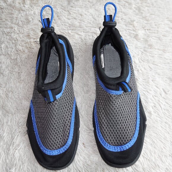 Boys Size 13/1 C9 by Champion Aqua Socks Swim Water Shoes Mesh, Black and Blue - Picture 1 of 3